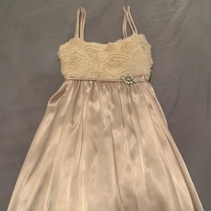 GIRLS KID'S DREAM SZ 9/10 CHAMPAGNE COLORED DRESS